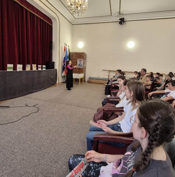 PRIPOVIJEDANJE BAJKI IVANE BRLIĆ-MAŽURANIĆ U CENTRU ZA KULTURU