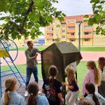 “Kum” Robert Kurbaša otvorio Malu knjižnicu u Klinča Selima!