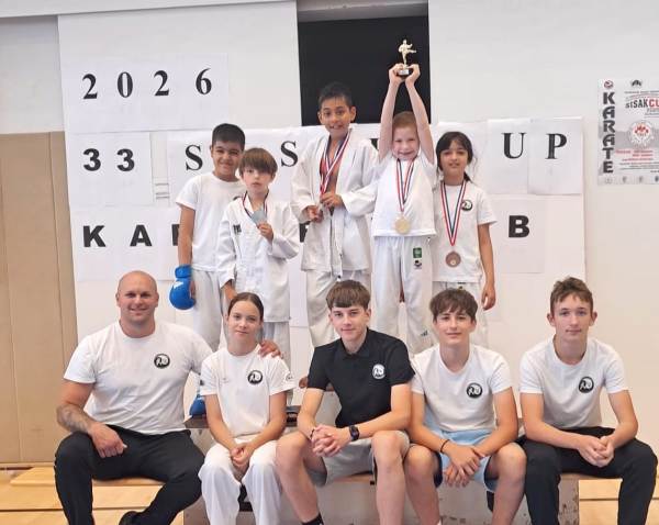 Deset medalja za jaskanske karatiste