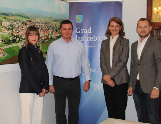 Veleposlanica Austrije upoznala kulturnu baštinu i vinsku tradiciju Jastrebarskog